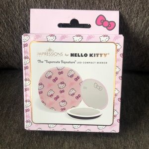 Hello Kitty LED Compact Mirror